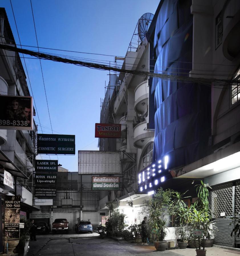 Sleeep Bkk Silom Pansiyon Bangkok Dış mekan fotoğraf